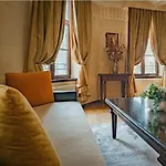 Boutique With Skyline Views In Apartment Timisoara